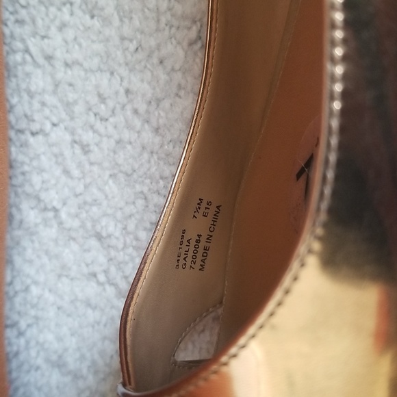 Calvin Klein 'Gailia' Leather Pointy Toe copper Flat - Picture 9 of 10